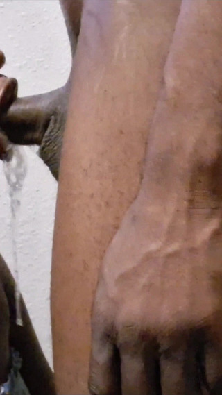 Slowly Sucking Into He Cums