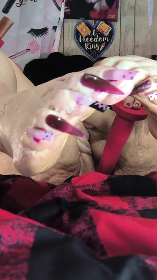 Long Toenails on Her Fat Feet Spreading Cunt Open and Getting a Cumming Treat His Fat Meat