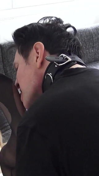 Classic Stockings Foot Worship and Sock Sniffing of Kelly