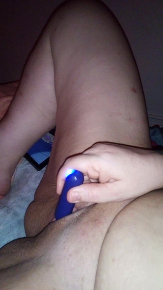 Hot MILF Wife Masturbating Till She Cums