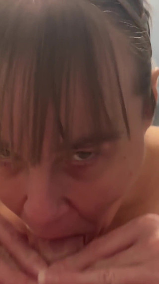 Mature Sucking the Cum Out with Her Hanging Boobs Swinging Cum in Mouth