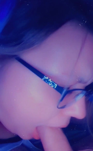 Can't Sit Next to a Hard Cock and Not Put It in My Mouth