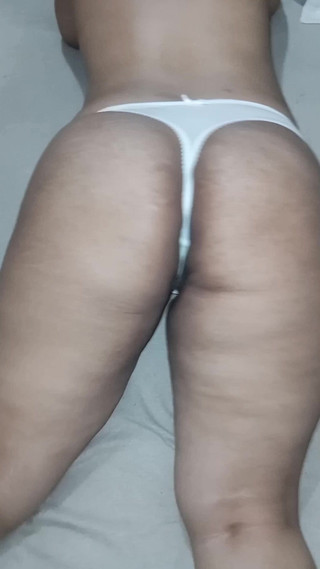 I took the dick in my mouth and enjoyed it a lot, I sucked it for a long time.