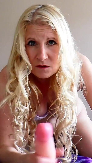 Mommy Wants It in the Butt