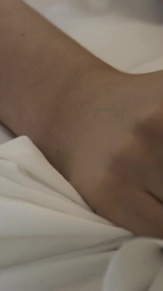 Sheets action with tattooed small tits chick