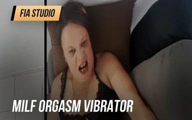 Milf orgasm vibrator