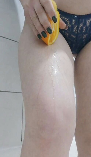 Sweet orange on my hot legs