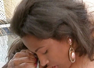 Stunning ebony babe gets her pussy licked and fingered outdoors