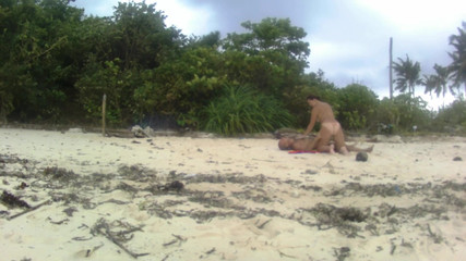 Amateur Couple Were Catched Fucking on a Beach!