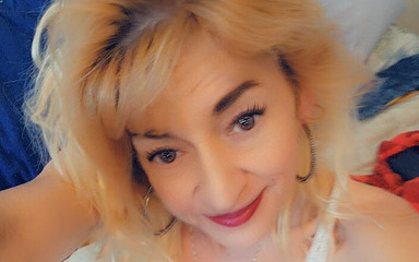 Deep throat turned into masterbating dildo double penetration