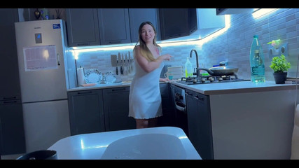 Fucking a Curvy Babe at Night in the Kitchen Random Homemade Fuck