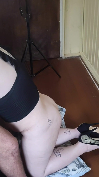 Hot Blonde Stepmom Big Ass in High Heels Face Sitting Rubbing Hairy Pussy Giving It to BBC Creampie Eating Cum Parte 2