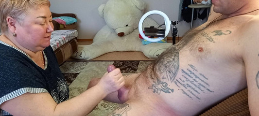 Rubs cream into dick and makes my dick cum