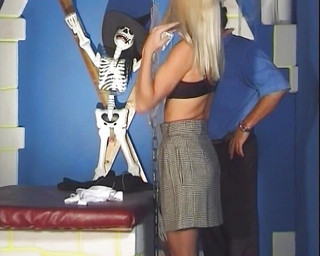 Beautiful French Lady with Blonde Hair Enjoy Eating Cum After a Hard Bang