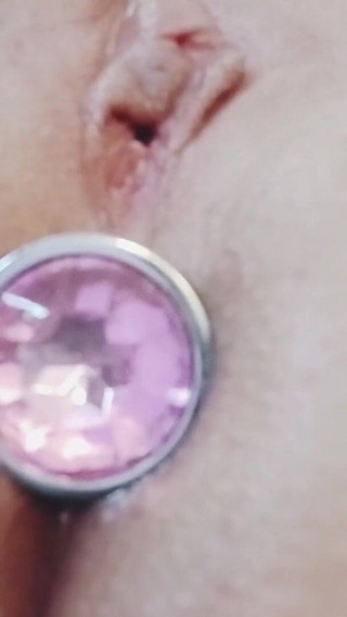 Real Amateur Playing with Her Ass and Her Pussy Messy