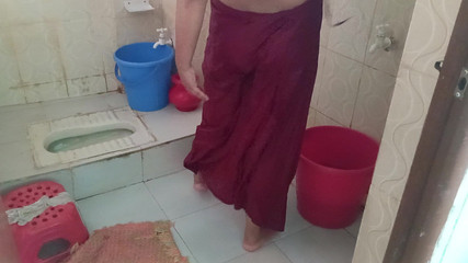 Bhabhi Dress Change in Washroom I Record This Video