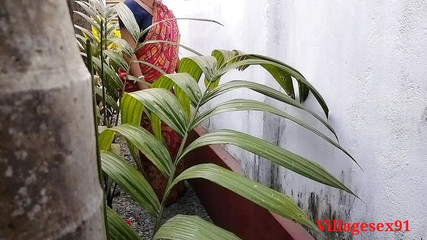 House Garden Clining Time Sex a Bengali Wife with Saree in Outdoor