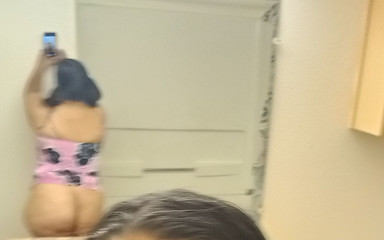 Slutg3 having fun with veggies