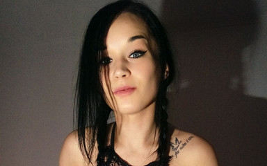 Masturbating with dildo on cam