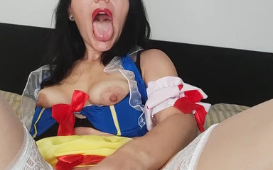 Snow White Ahegao, Buttplug and Squirting Fantasy