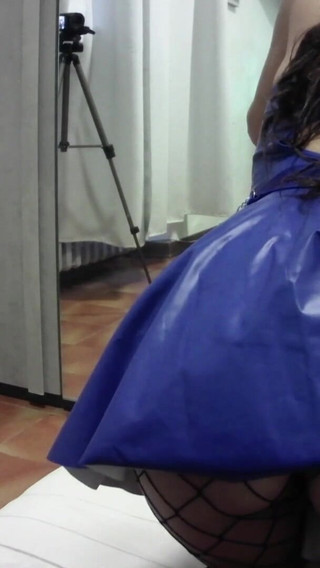 MILF with Fishnet Stockings and a Big Ass Gets a Facial