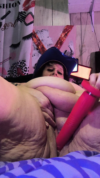 Wide Spread Cunt Fucked Rough N Dumped Lazy Fat Slut