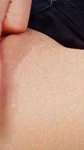 I Love to Masturbate My Pussy for You, My Love