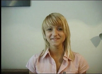 Blonde teenage chick gets her pussy licked at the casting