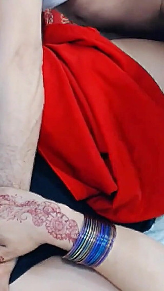 Friend's Hot Wife Fucked in Missionary Style in Bedroom Full HD Desi Porn