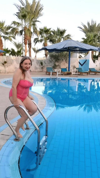 Hot Busty MILF Take off Swimming Suit