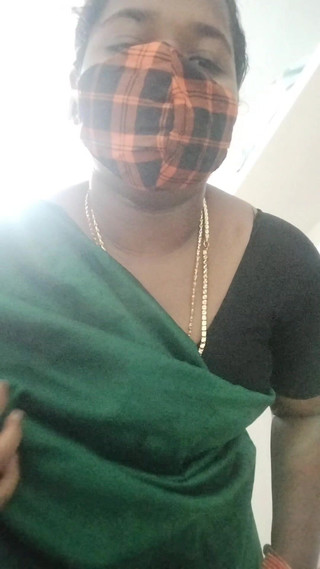 Dirty Tamil Stepaunty in Saree and Tight Blouse