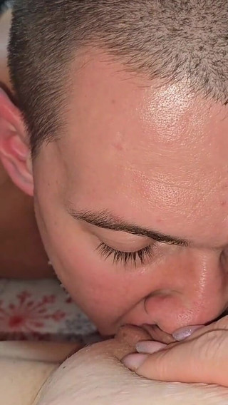 Stepbrother Couldn’t Resist His BBW Stepsister Anymore and Cum on Her Pussy