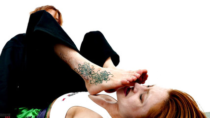 Stella vs Meryl - In hardcore fight with foot fetish