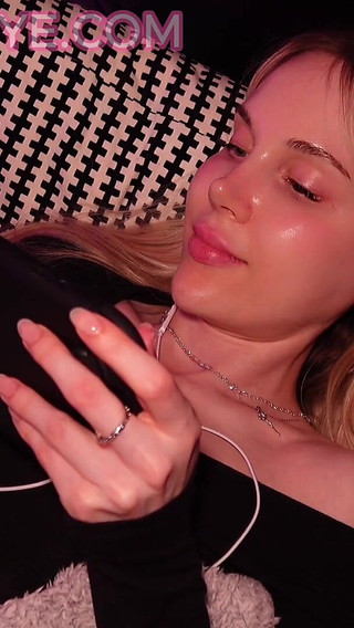 Spending the Night with Your Girlfriend - Romantic, Cosy, Soft Spoken and Relaxing, Virtual-date, Virtual-girlfriend