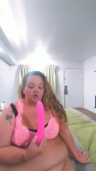 BBW Squirting on Big Dildo