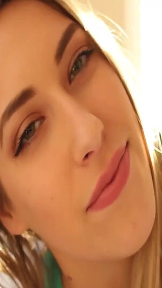 Kimber Lee Yawning in the Sunlight!