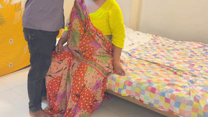 When the Gujrati Mother-in-law Was Combing Her Hair, the Son-in-law Fucked Her with an Ass