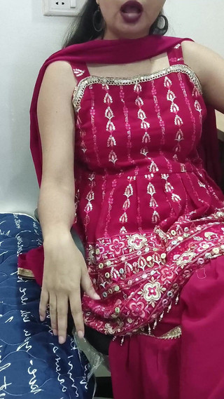 Office Staff Saara Rough Hardcore Fuck with Her Employee for Promotion Full Movie