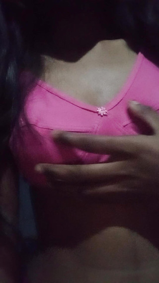 College Girlfriend Showing Full Body in Hostel