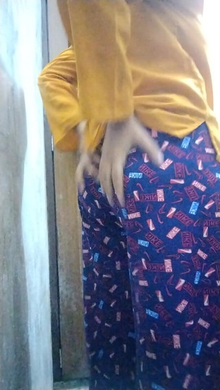 Indian Married Teen Wife Applied Oil in the Ass