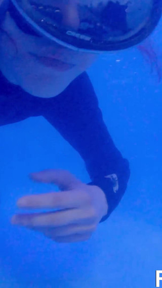 Sattira Diving Dream Co2 Breath Training Cool Pool Room Neop