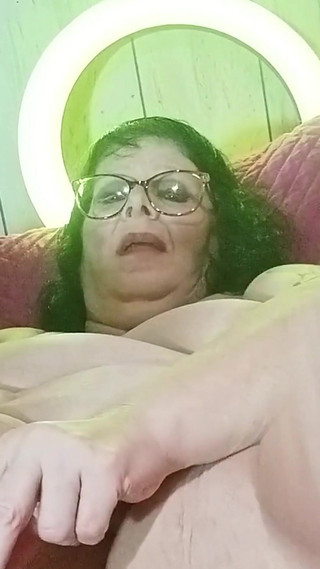 Get on Top of Daddy Princess N Squirt on My Cock