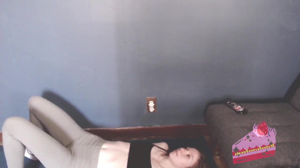 Hot Babe Works Out Her Butt