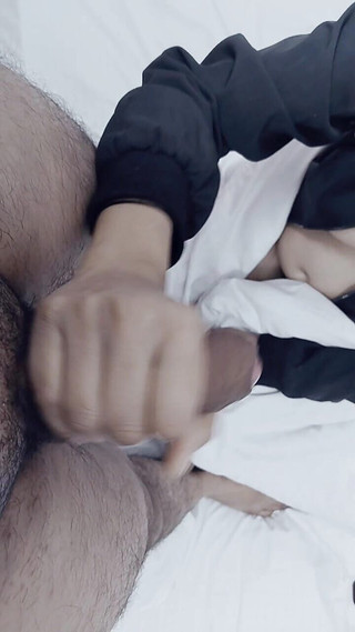 Best Handjob in the World with Iska