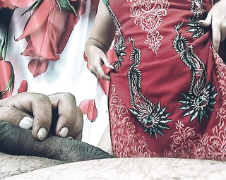 Beautiful Milf goes down on stranger