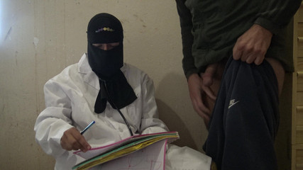 Naughty Female Muslim Doctor Gives a Handjob to One of Her Patients