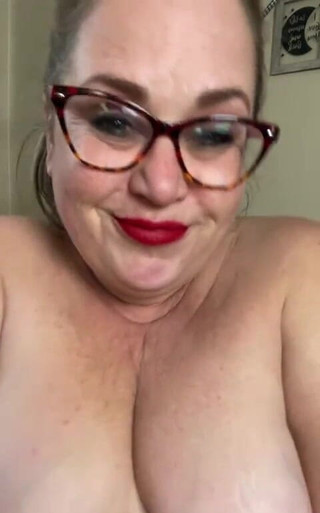 BBW MILF Showtime