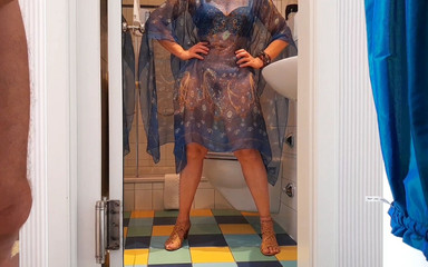 Selena's Posing, Golden Drops and Sex Games