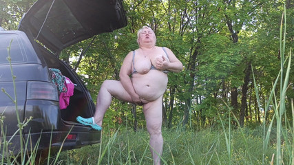 Masturbating Her Pussy in Nature