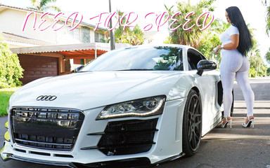 Pawg Queen - Ryan Smiles teases tits while driving